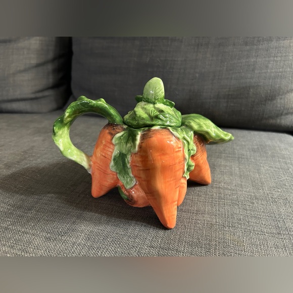 Andrea By Sadek Other - VTG Andrea by Sadek Carrot Shaped Teapot w Lid by Jay Willfred